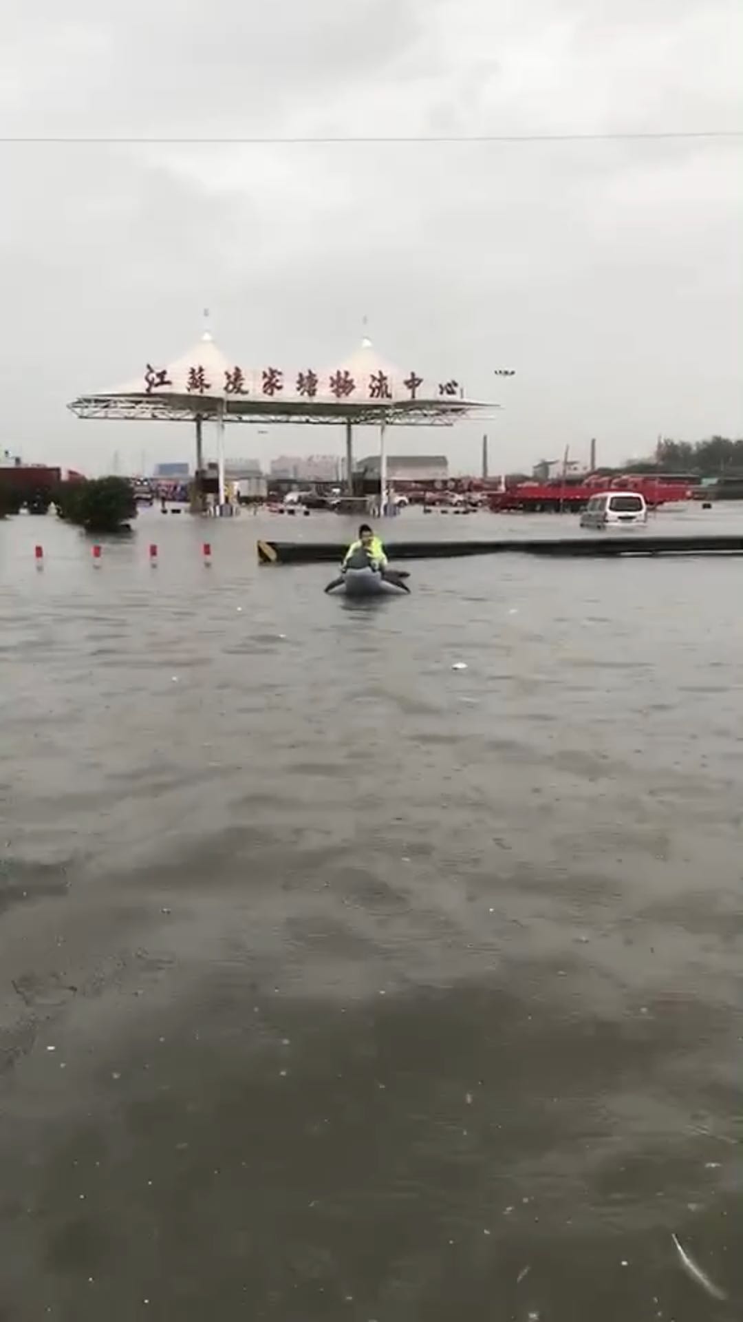 一場大雨淹沒了常州，龍城變水城，救援工作積極開展中?。?！11